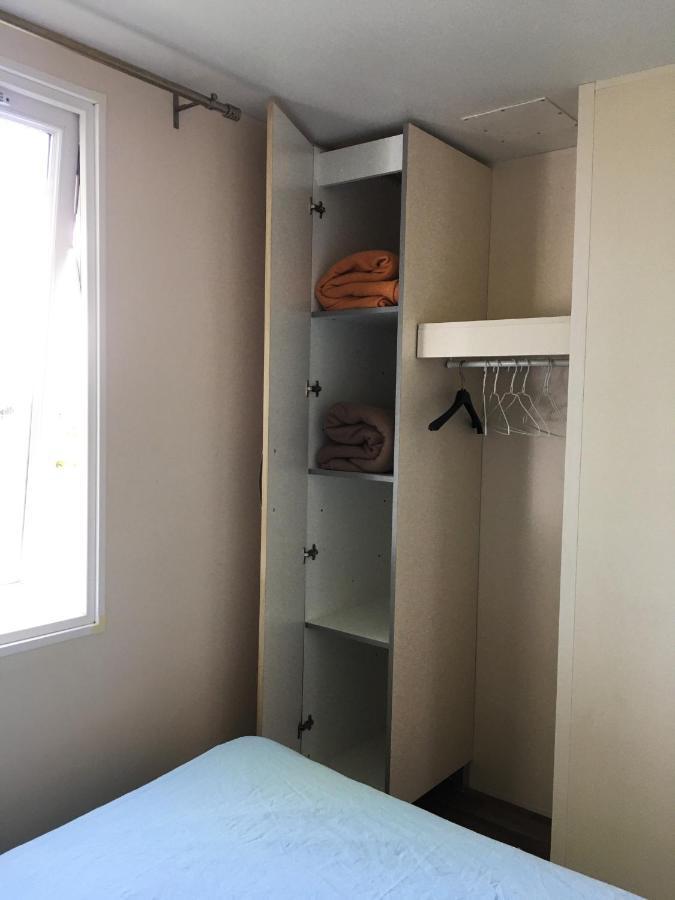 Mobil Home Pour 6 Personnes Climatise A Quelques Minutes Des Plages Agde Exterior photo